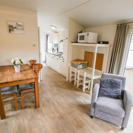 Luxe Vrijstaande Chalet Епе Екстериор снимка